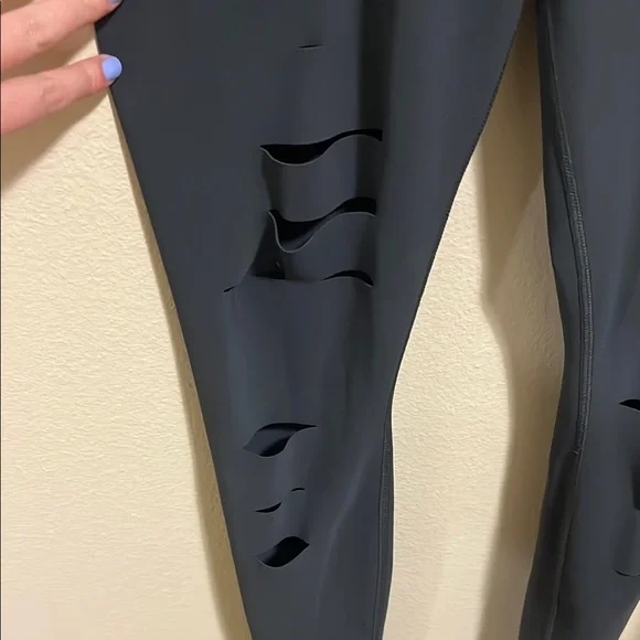 Alo High Waist Dark Grey Warrior Leggings Size Small - Picture 8 of 11